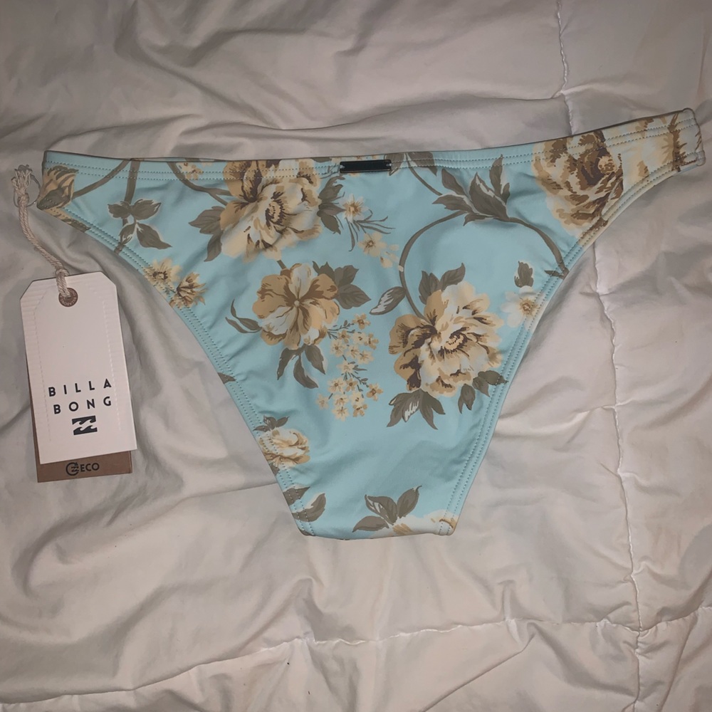 Billabong swim bottoms XS